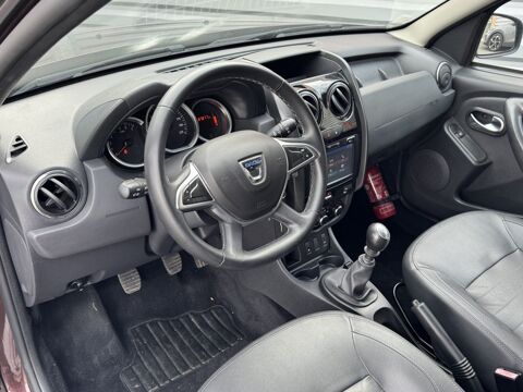 Duster Black Touch 2017 dCi 110 ATTELAGE / DISTRIBUTION OK / PAS AD 2017 occasion 86440 Mign&eacute;-Auxances