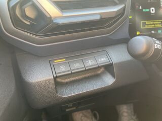 Duster journey hybrid 140 2025 occasion 38460 Cr&eacute;mieu