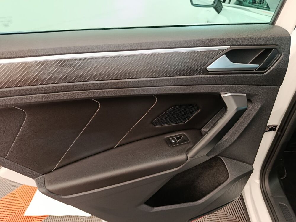 Tiguan 1.4 EHYBRID 245 DSG6 R-LINE EXCLUSIVE 2023 occasion 91580 &Eacute;tr&eacute;chy