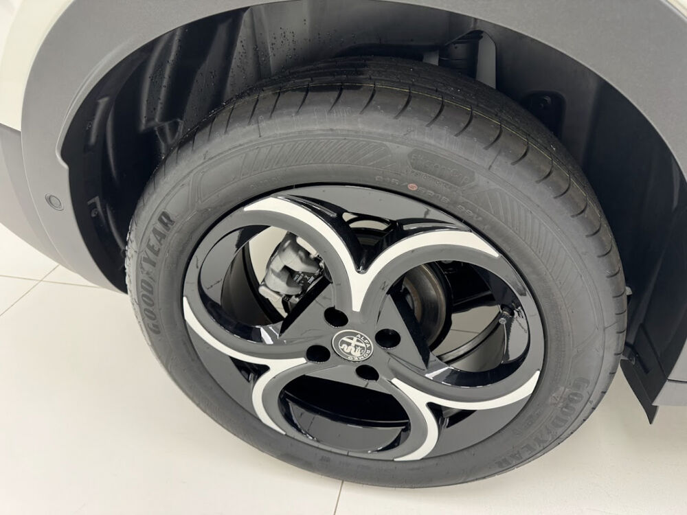 Junior 1.2 Ibrida 136ch Speciale DCT6 2025 occasion 76360 Barentin