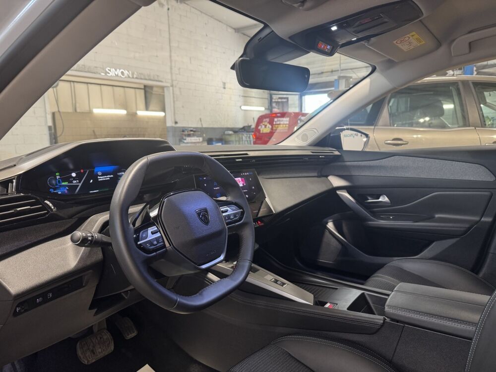 308 1.6 HYBRID 180 E-AUTO 8 ALLURE 2024 occasion 30220 Aigues-Mortes