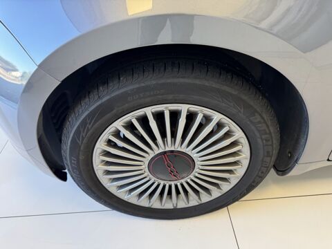 500 24kWh (Red) 2023 occasion 76360 Barentin