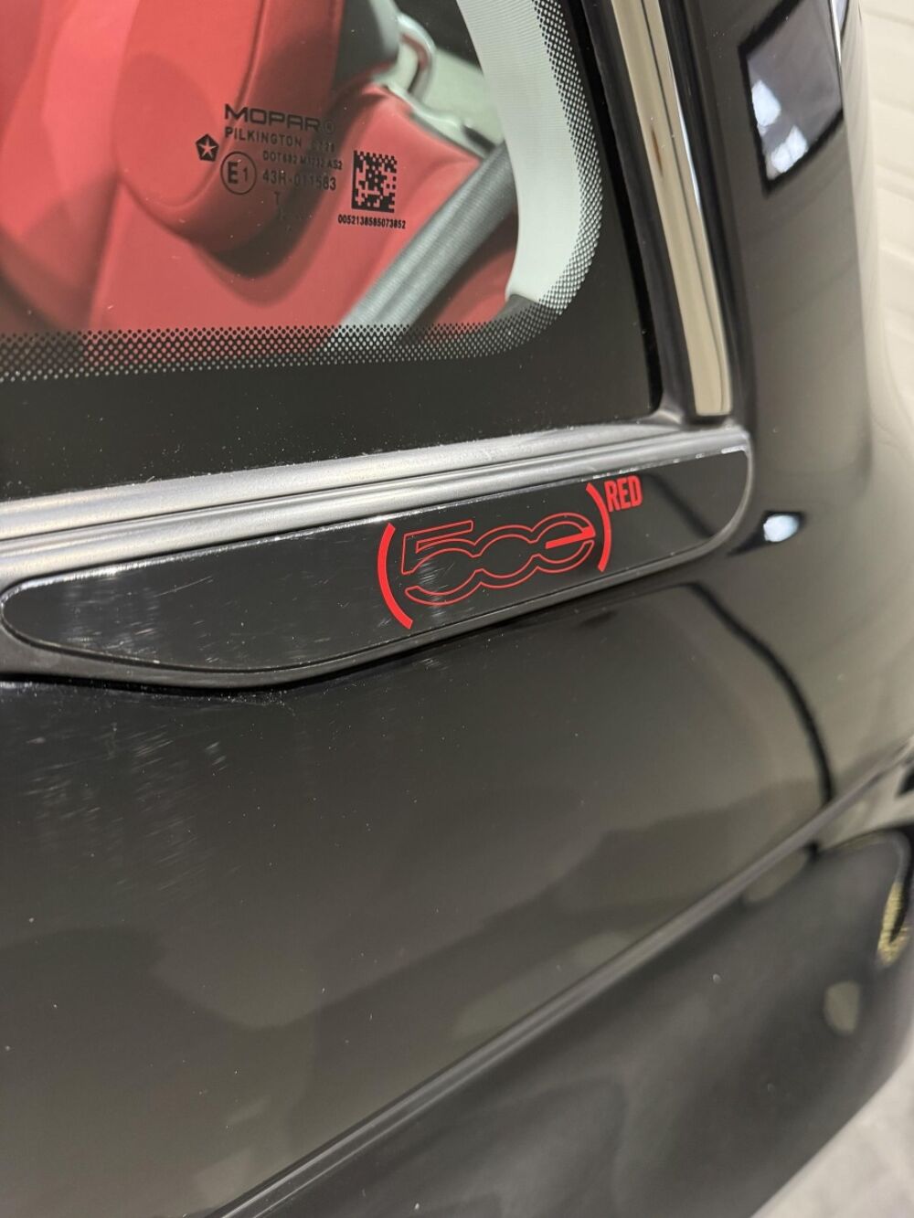500 C 24kWh (Red) 2023 occasion 76360 Barentin