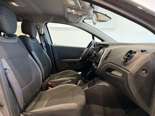 Captur Intens Blue dCi 95 2018 occasion 38370 Saint-Clair-du-Rh&ocirc;ne