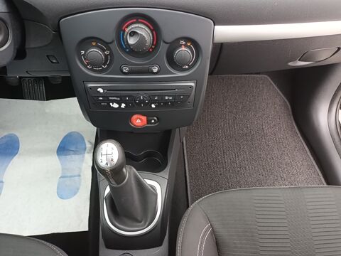 Clio Expression Clim 1.2 TCE 100 Eco2 2010 occasion 35210 Ch&acirc;tillon-en-Vendelais