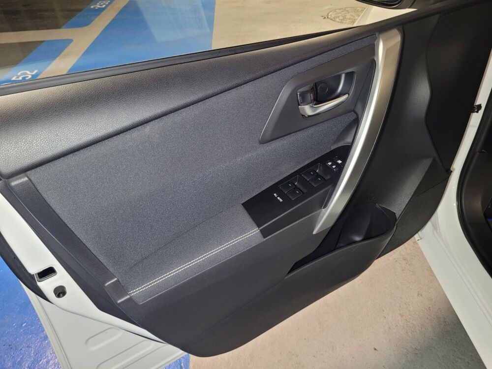 Auris Hybride 136h Feel 2015 occasion 93600 Aulnay-sous-Bois
