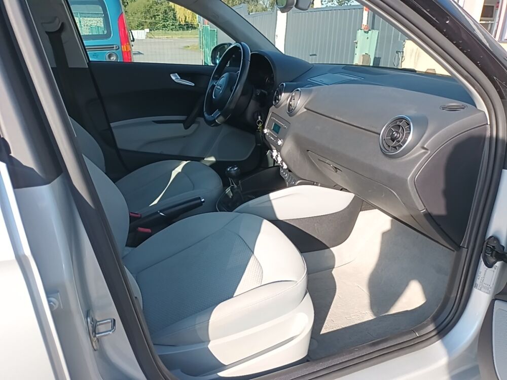 A1 1.6 TDI 90 ATTRACTION 2012 occasion 35210 Ch&acirc;tillon-en-Vendelais