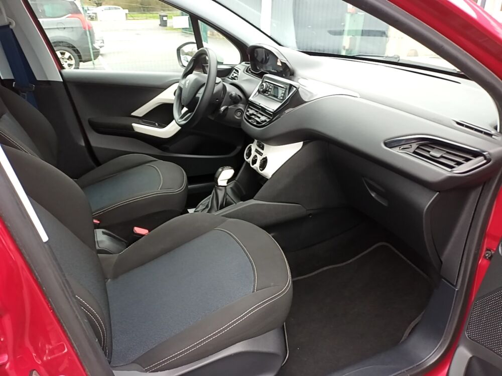 208 1.4 HDI 68 Like 2014 occasion 35210 Ch&acirc;tillon-en-Vendelais