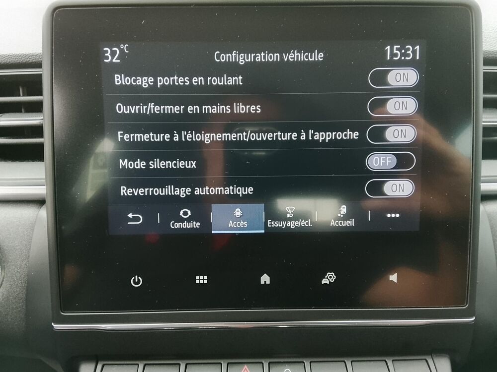 Captur Business E-Tech hybride 145 -21 2022 occasion 42240 Unieux