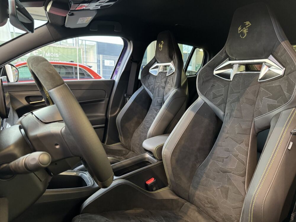 600 E Electrique 54 kWh Scorpionissima 2025 occasion 76360 Barentin
