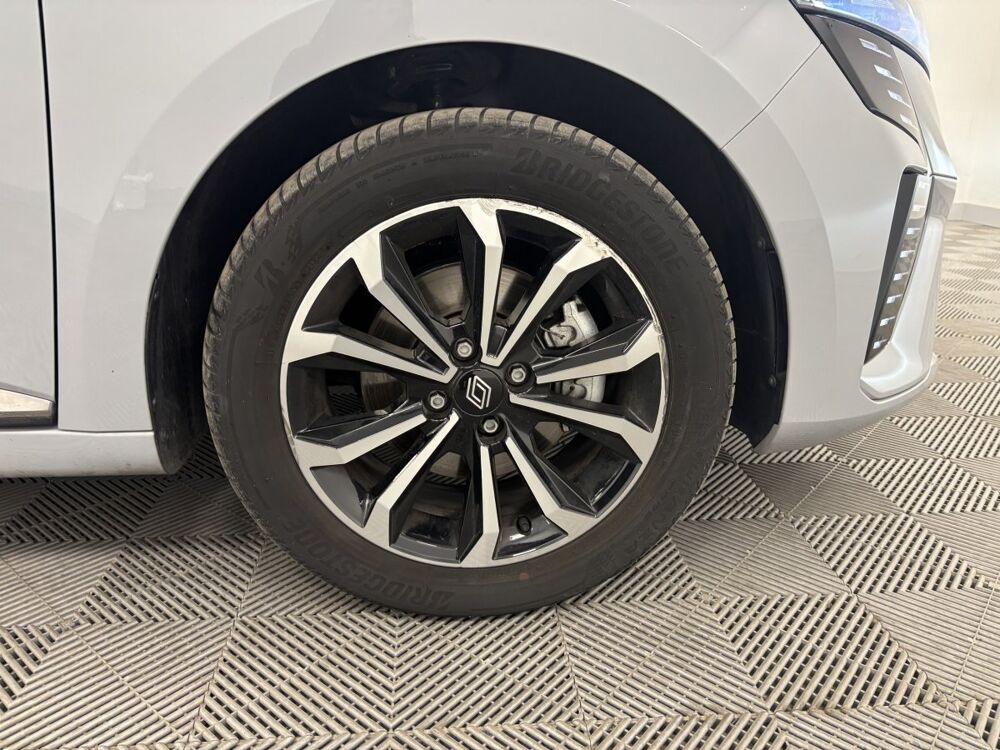 Clio Techno E-Tech full hybrid 145 -24 2024 occasion 86500 Montmorillon
