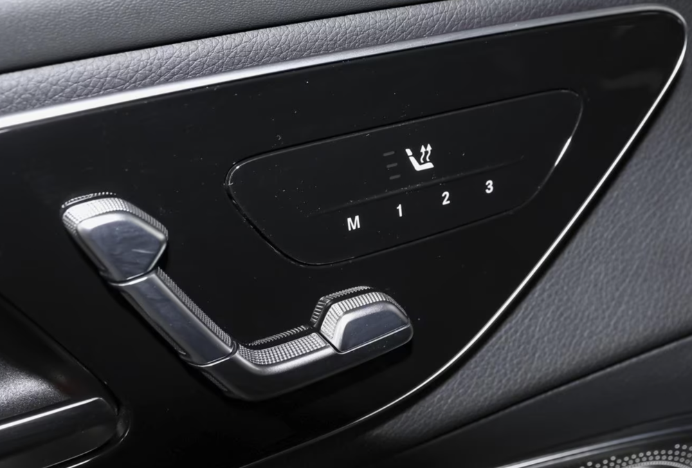 Classe GLC GLC 300 e AMG Line 4MATIC - Burmester - Divers dispo 2023 occasion 69007 Lyon