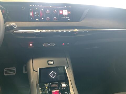 DS3 BLUEHDI 130 EAT8 ETOILE ALCANTARA 16km 2024 occasion 38090 Villefontaine