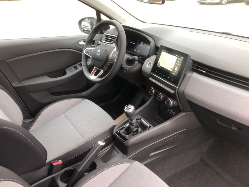 Clio g&eacute;n&eacute;ration Blue dCi 100 -25 + Navigation 2024 occasion 42240 Unieux