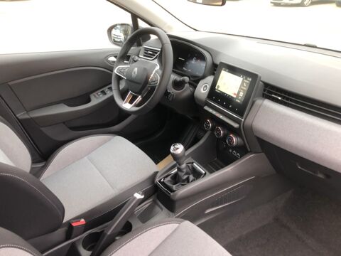 Clio g&eacute;n&eacute;ration Blue dCi 100 -25 + Navigation 2024 occasion 42240 Unieux