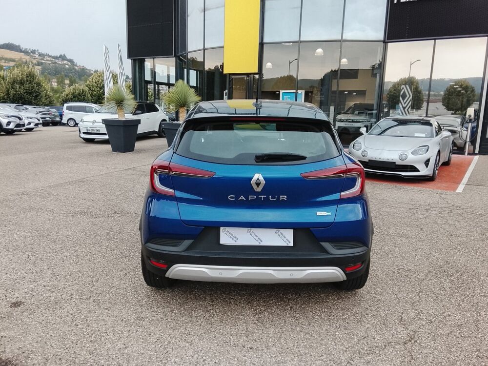 Captur Business E-Tech hybride 145 -21 2022 occasion 42240 Unieux