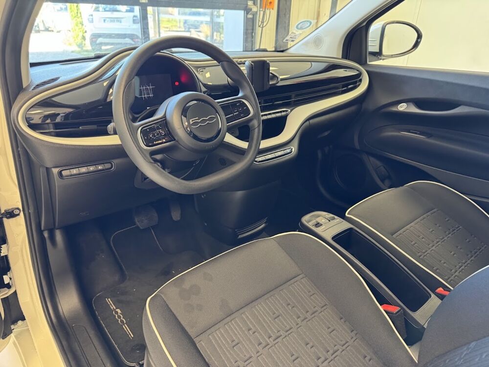 500 24kWh Action 2023 occasion 76360 Barentin