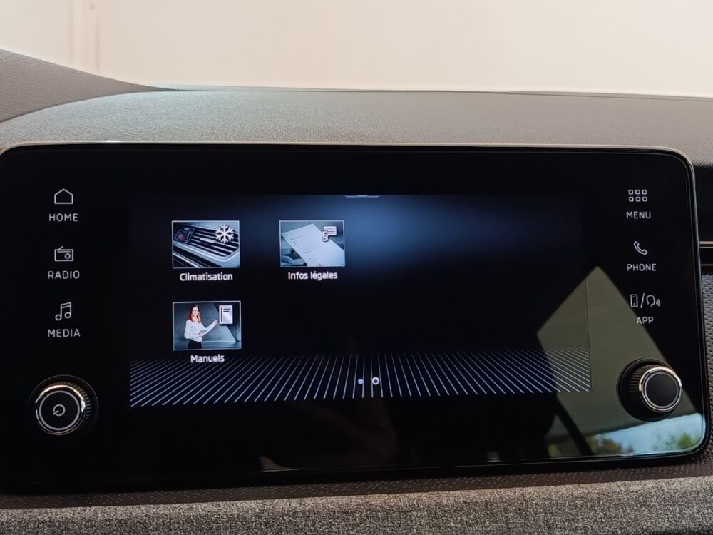 Scala 1.0 TSI 116ch BVM6 Selection 2025 occasion 91580 &Eacute;tr&eacute;chy
