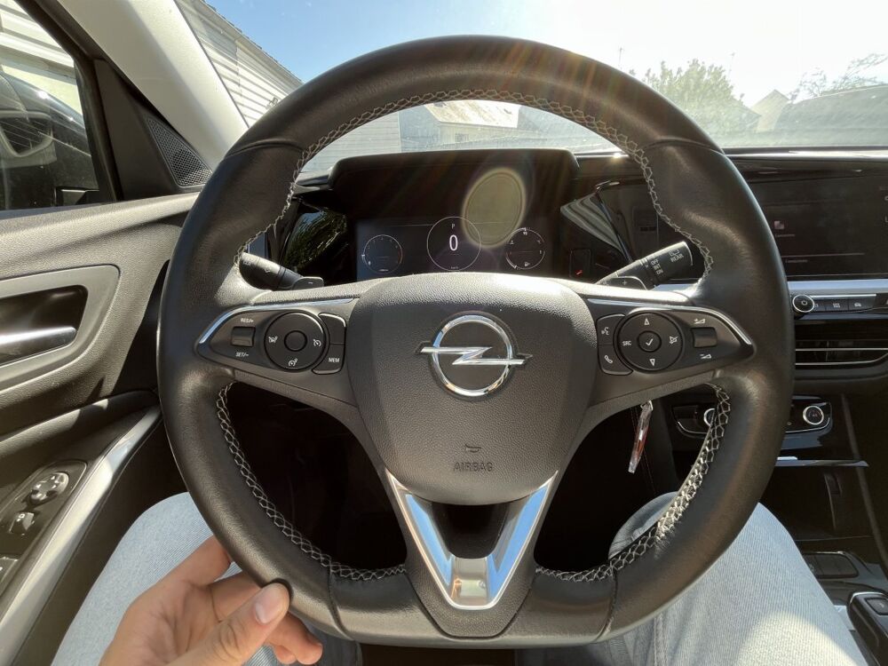 Grandland 1.2 Turbo 130 ch Auto DESIGN & TECH 2023 occasion 44150 Saint-G&eacute;r&eacute;on