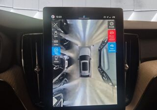 XC60 T6 AWD Plus Dark 398 ch Facelift Attelage Cam 360&deg; Toit ouvr 2025 occasion 69007 Lyon
