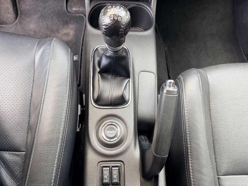 Outlander 2.2 DI-D 4WD camera/gps/cuir/7places 2015 occasion 53210 Soulg&eacute;-sur-Ouette