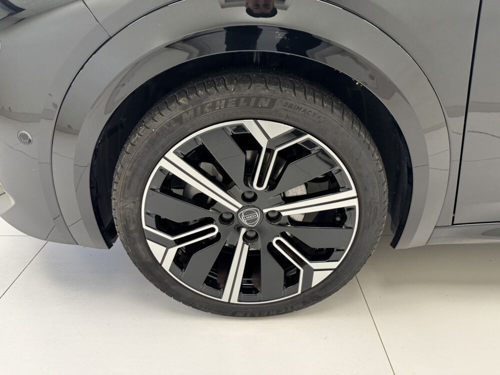 Ypsilon 1.2 Ibrida 100ch eDCT6 LX 2025 occasion 76360 Barentin