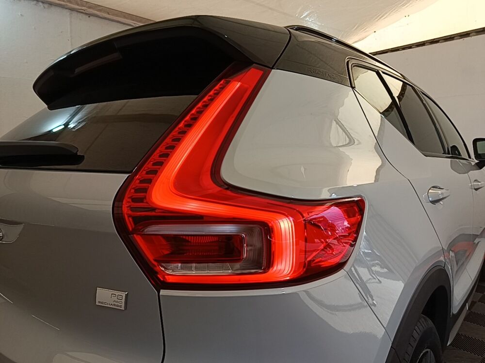 XC40 P8 408 R-Design 1EDT 2021 occasion 91580 &Eacute;tr&eacute;chy