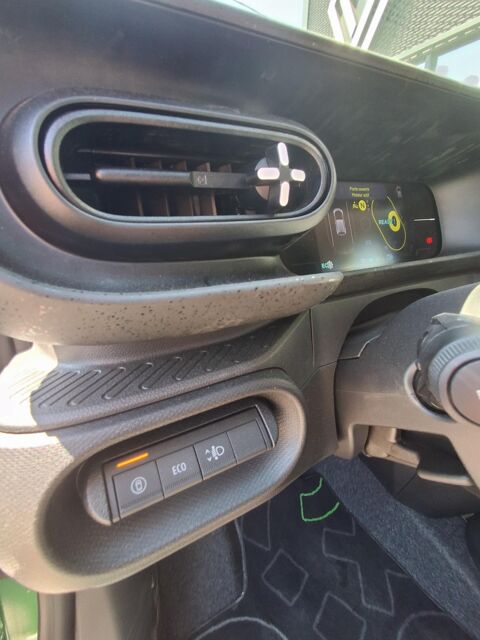 Twingo techno 80 ch autonomie urbaine 2026 occasion 38300 Saint-Savin