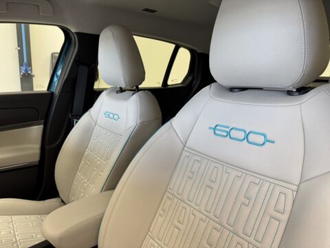 Fiat 600 1.2 Hybrid 100 DCT6 La Prima 2025 occasion 76360 Barentin