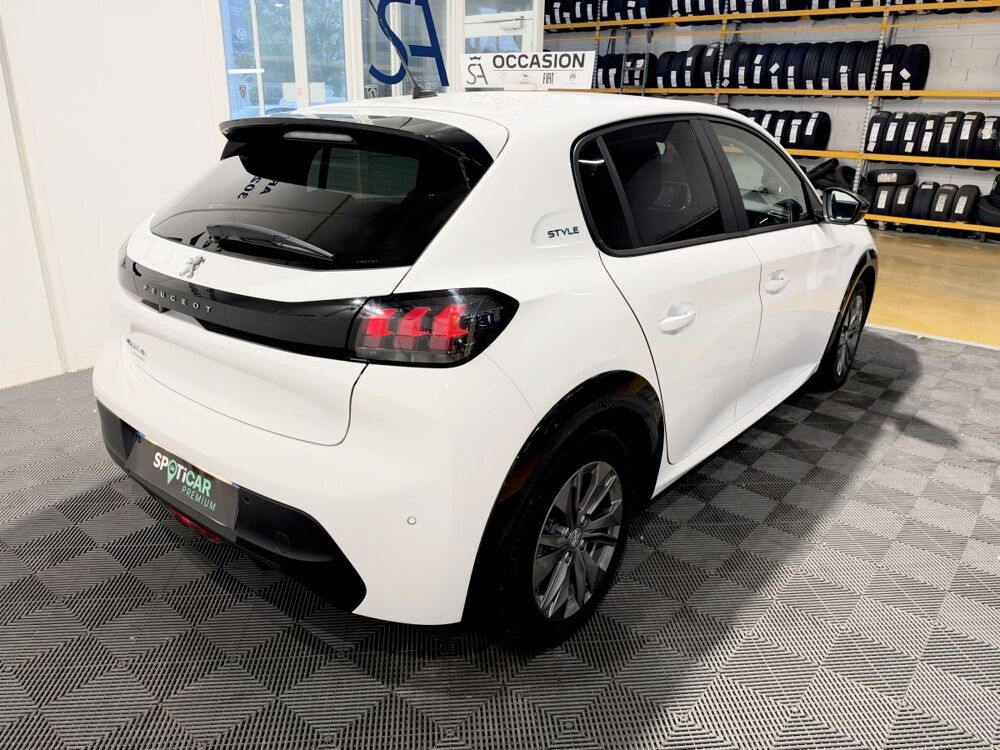 208 Electrique 136ch Style 2023 occasion 30220 Aigues-Mortes
