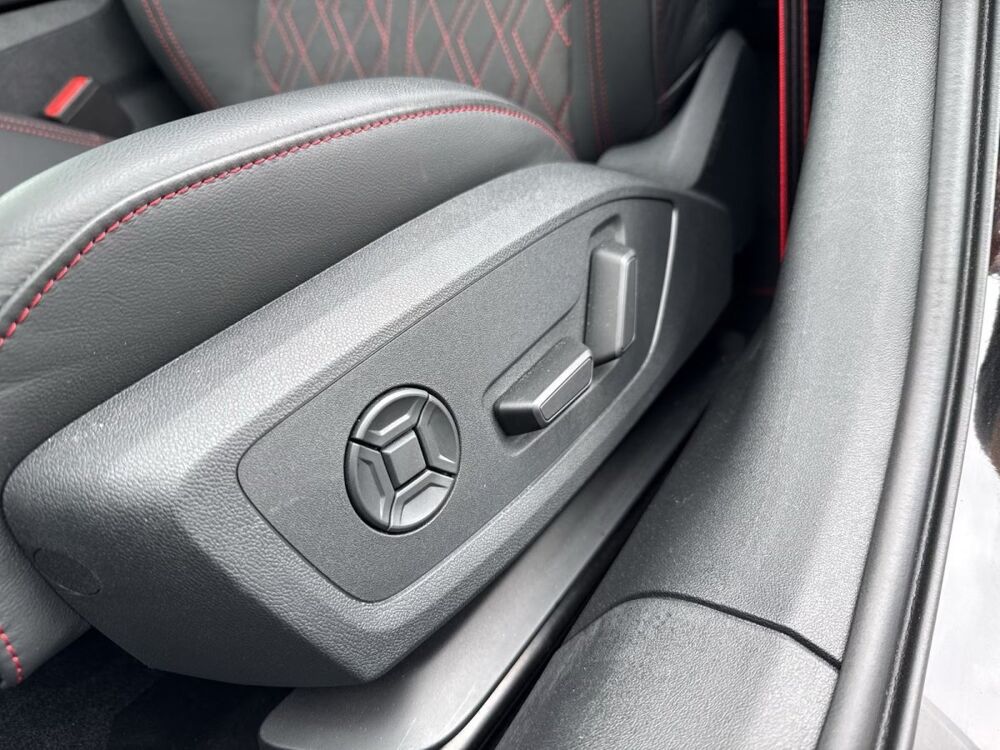 A5 e-hybrid quattro S Line 367 Attelage Tech Plus Cam&eacute;ra 360&deg; A 2025 occasion 69007 Lyon
