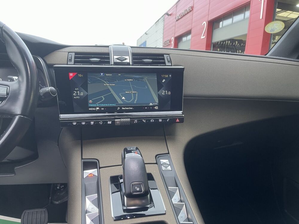 DS3 BlueHDi 130 Automatique BASTILLE + 2022 occasion 38460 Cr&eacute;mieu