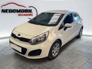 Rio 1.1 CRDI 75ch ISG Active 2014 occasion 35210 Ch&acirc;tillon-en-Vendelais