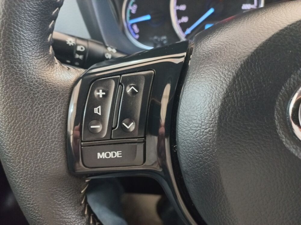 Yaris 1.5 VVT-I HYBRID France Business 2019 occasion 91580 &Eacute;tr&eacute;chy