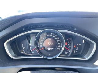 V40 T2 122 Geartronic 6 R-Design 2019 occasion 40600 Biscarrosse