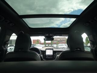 XC60 T8 AWD Ultra Black Edition 455 Facelift Bowers W. Attelage A 2025 occasion 69007 Lyon