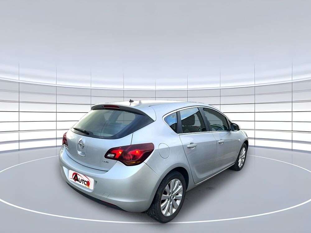 Astra 1.7 CDTI 125 ch FAP Connect Pack 2012 occasion 61170 Montchevrel