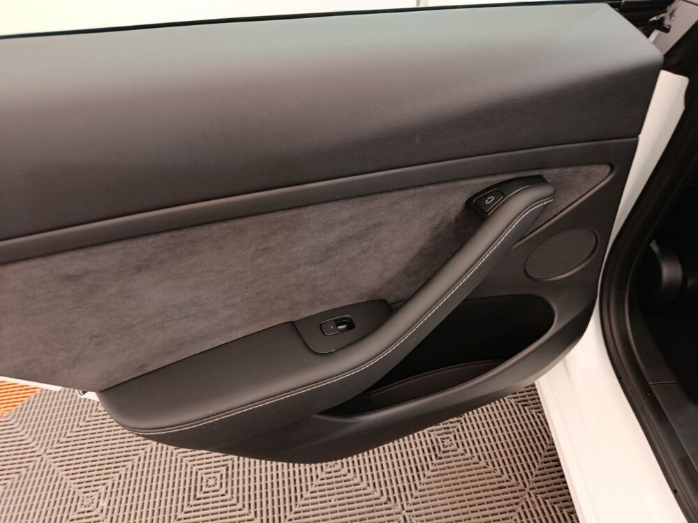 Model 3 Grande Autonomie Dual-Motor AWD 2024 occasion 91580 &Eacute;tr&eacute;chy