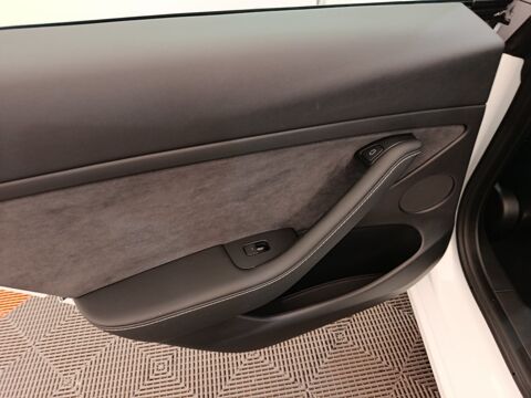 Model 3 Grande Autonomie Dual-Motor AWD 2024 occasion 91580 &Eacute;tr&eacute;chy