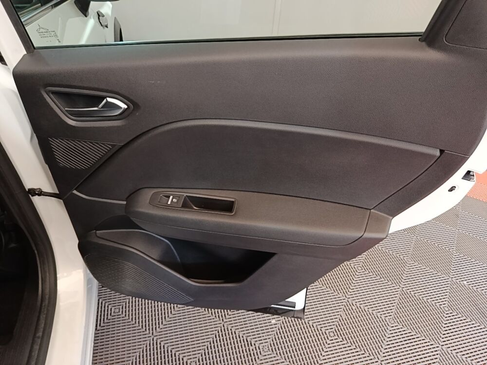 Symbioz techno E-Tech full hybrid 145 2024 occasion 91580 &Eacute;tr&eacute;chy