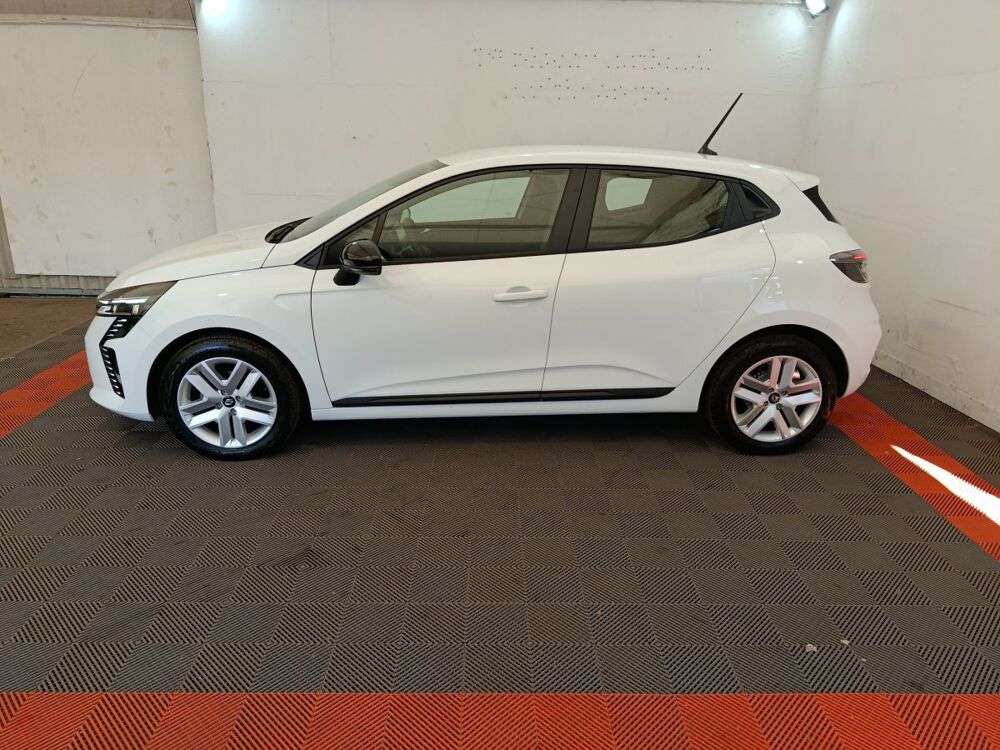 Clio Evolution r&eacute;versible TCe 90 -24 2024 occasion 91580 &Eacute;tr&eacute;chy
