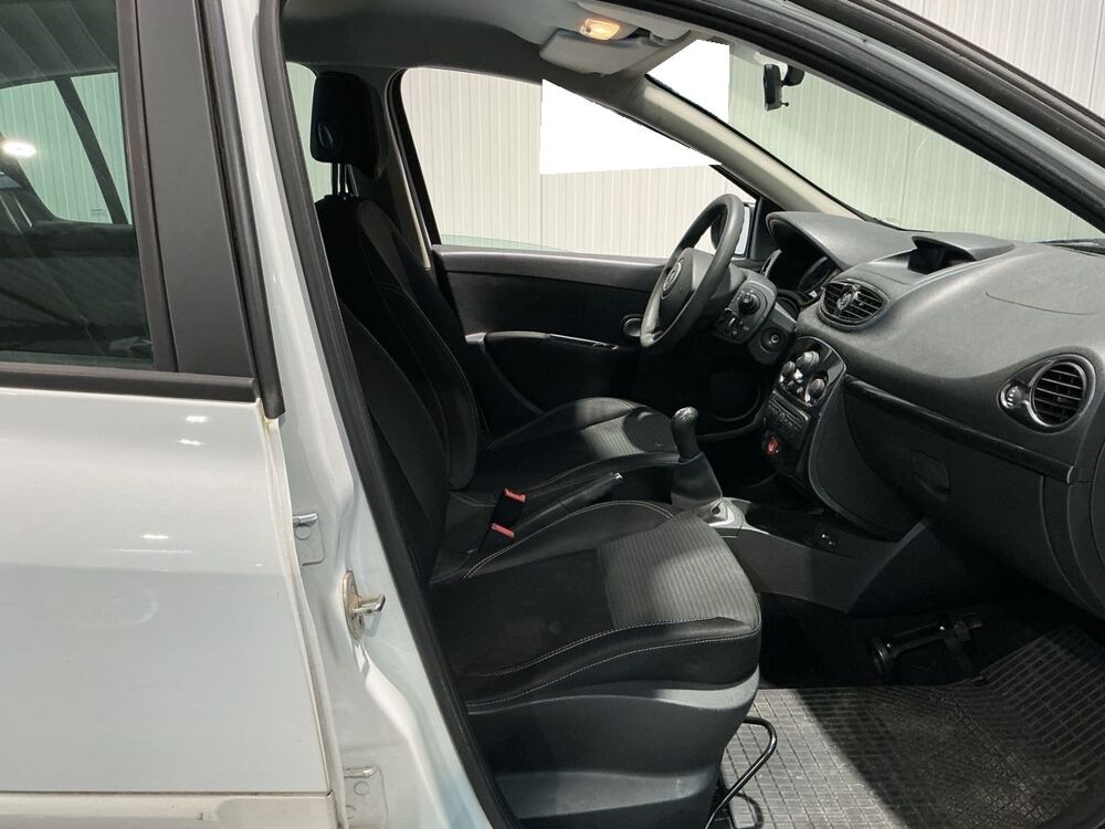 Clio Authentique 1.2 16v 75 Eco2 2014 occasion 35210 Ch&acirc;tillon-en-Vendelais