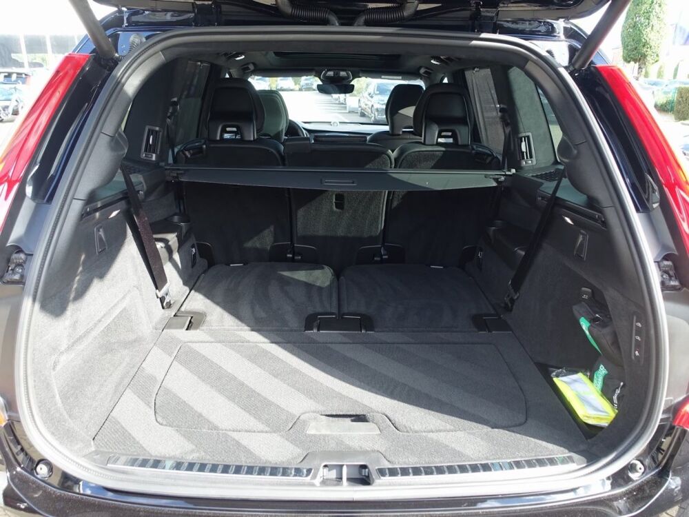 XC90 T8 AWD Ultra Dark 455 ch Bowers Wilkins Attelage Cam&eacute;ra 360&deg; 2024 occasion 69007 Lyon