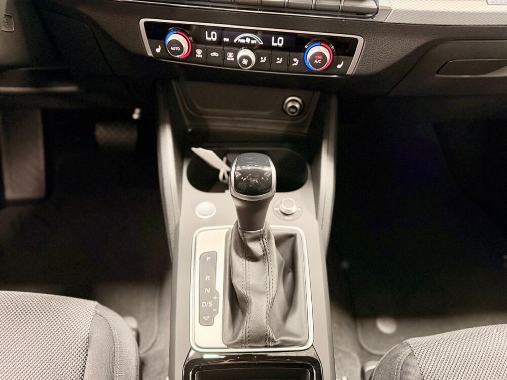 Q2 35 TFSI 150 S Tronic S Line 2026 occasion 63360 Gerzat