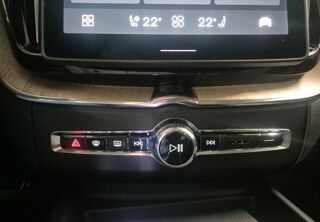 XC60 T6 AWD Plus Dark 398 ch Facelift Attelage Cam 360&deg; Toit ouvr 2025 occasion 69007 Lyon