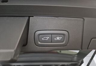 XC60 T6 AWD Plus Dark 398 ch Facelift Attelage Cam 360&deg; Toit ouvr 2025 occasion 69007 Lyon