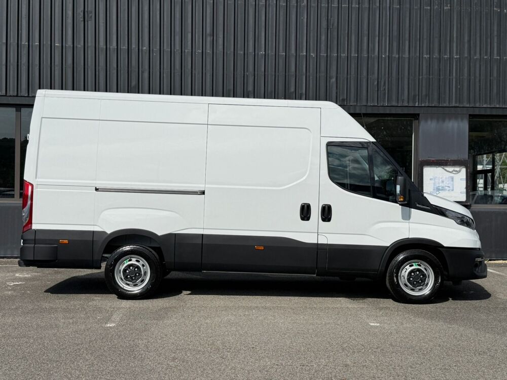 Jumpy 2.3 35S16 V12 Himatic BVA 2026 occasion 91580 &Eacute;tr&eacute;chy