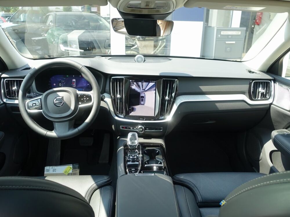 V60 PHEV T8 AWD Ultra Dark 455 ch Bowers Wilkins S. Ventil&eacute;s Aut 2025 occasion 69007 Lyon