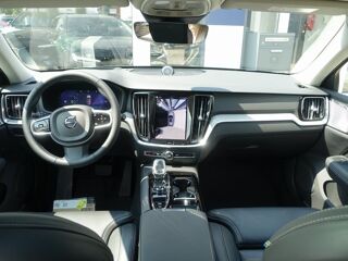 V60 PHEV T8 AWD Ultra Dark 455 ch Bowers Wilkins S. Ventil&eacute;s Aut 2025 occasion 69007 Lyon
