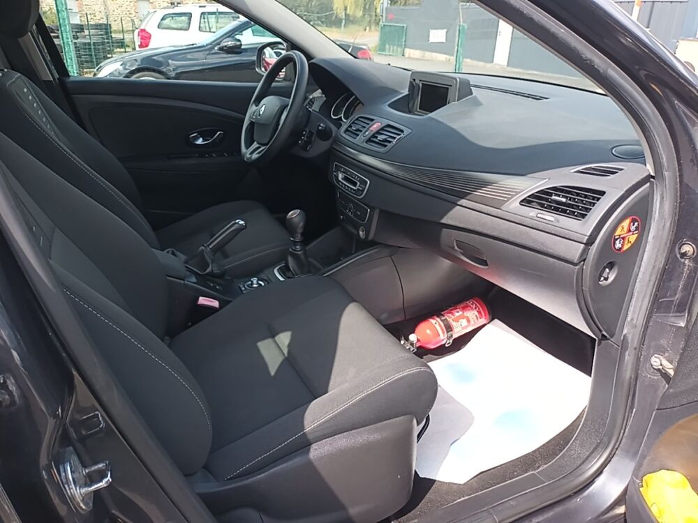 M&eacute;gane Expression 1.5 dCi 110 FAP Champion Eco2 2011 occasion 35210 Ch&acirc;tillon-en-Vendelais